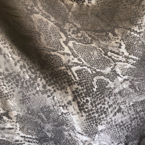 Snake Pattern Camisoles - Picture 4 of 4